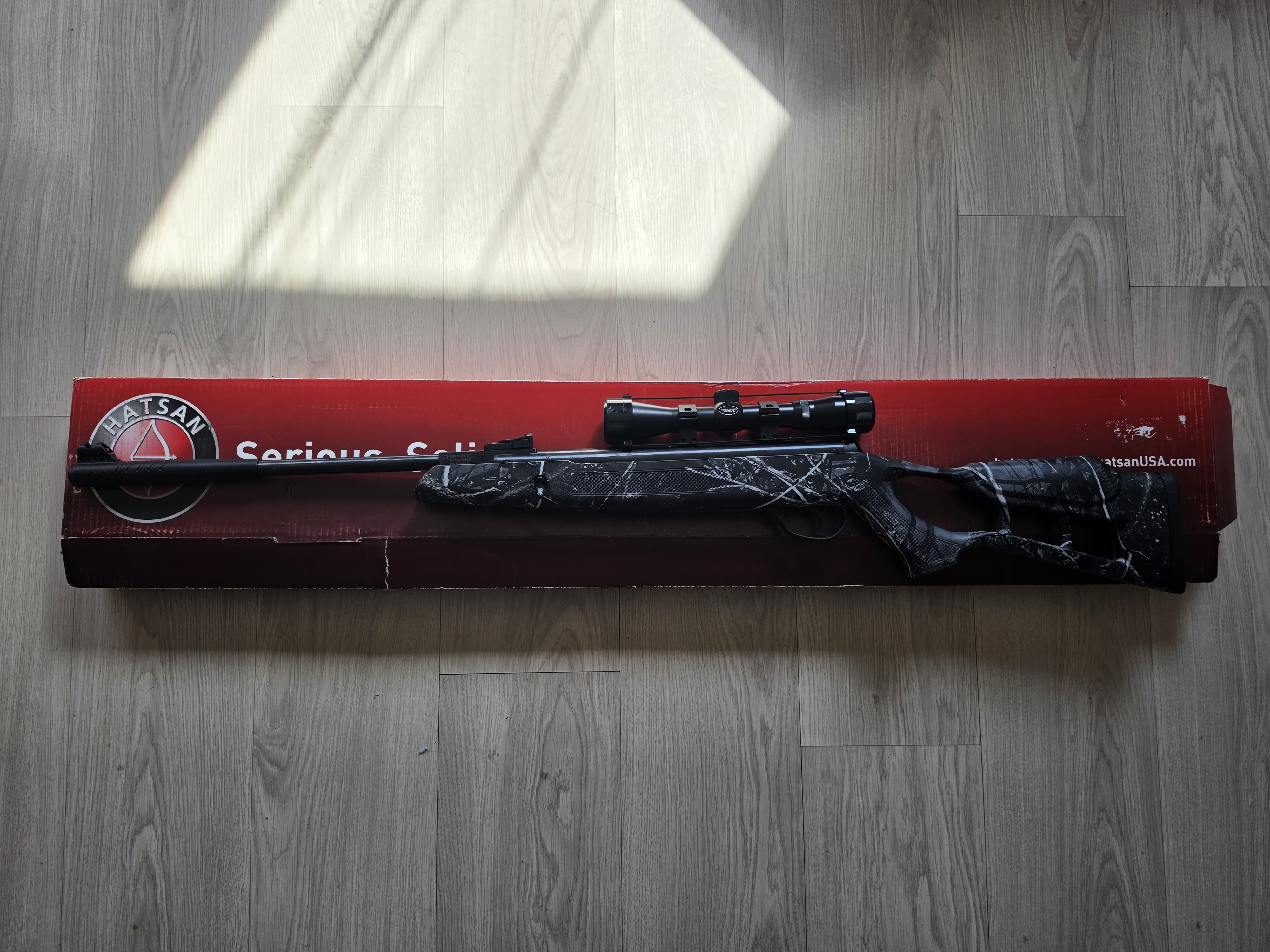 Hatsan striker edge (alig használt) dobozzal optikával