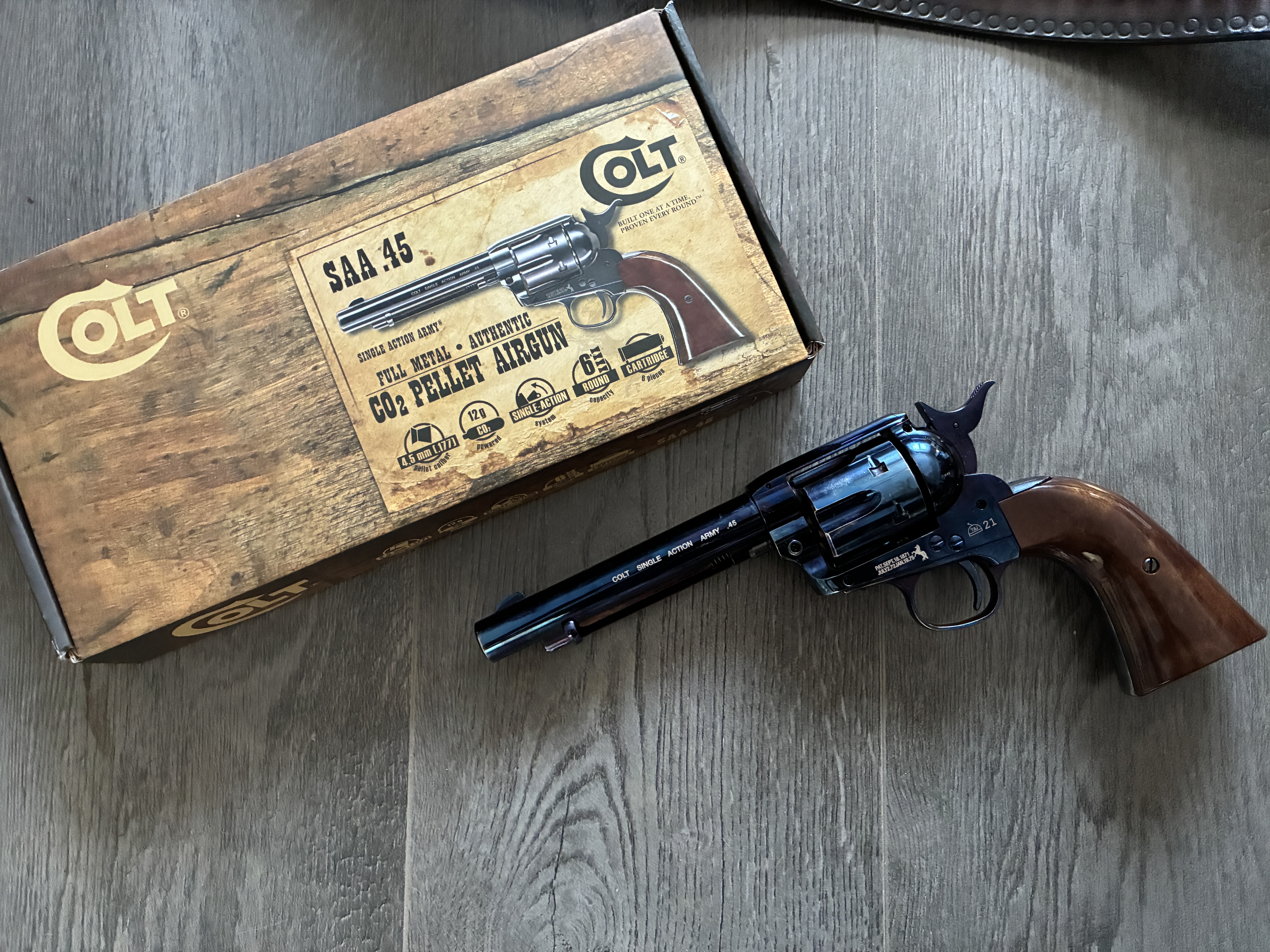 Umarex Legends Colt Single Action Army Huzagolt
